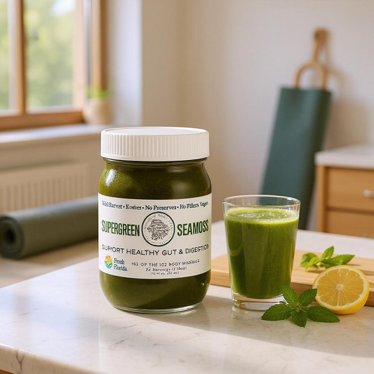 SuperGreen Powder in Focus: Chlorophyll, Spirulina and Detox Science